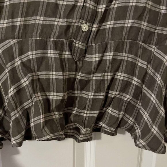 Loft Petitie Long Sleeved Paid Shirt Size Small - Picture 7 of 7